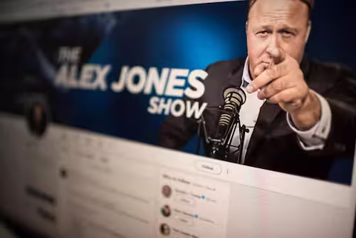 Alex Jones i iluzija spasioca